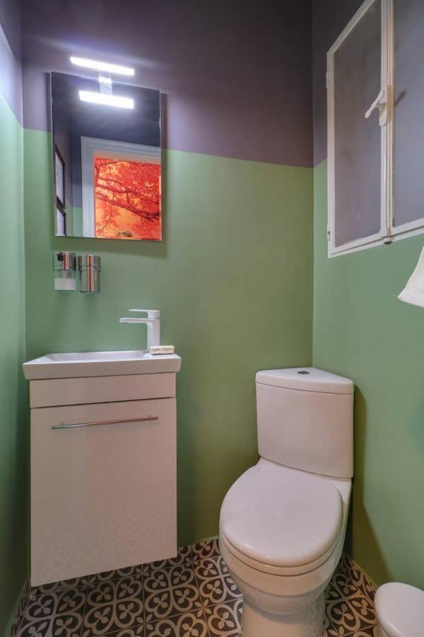 אתונה Victoria 5Star / 5Br Bigapt / Sauna / 2Min To Metro מראה חיצוני תמונה
