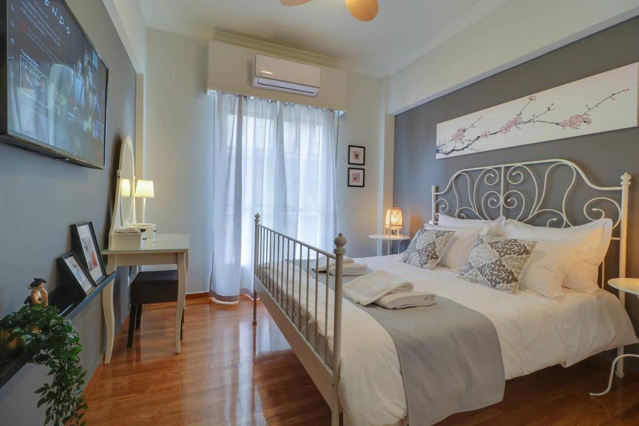 אתונה Victoria 5Star / 5Br Bigapt / Sauna / 2Min To Metro מראה חיצוני תמונה